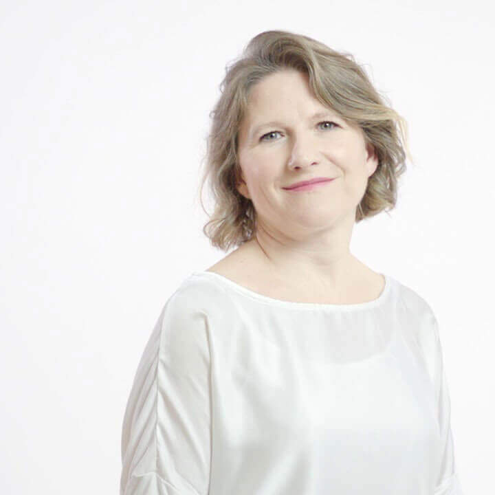 Astrid Basson, Produktmanagerin bei Bauerfeind Astrid Basson, Marketingmanagerin bei Bauerfeind